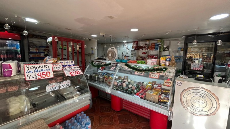Se Vende Departamento Con Local Comercial en Maipu