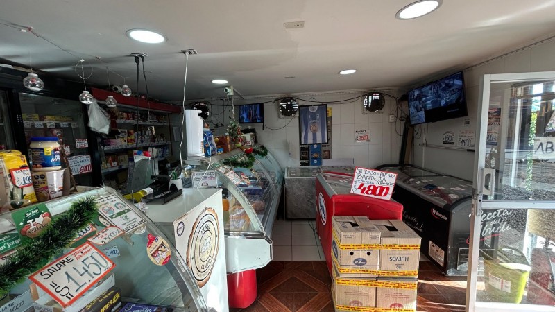 Se Vende Departamento Con Local Comercial en Maipu