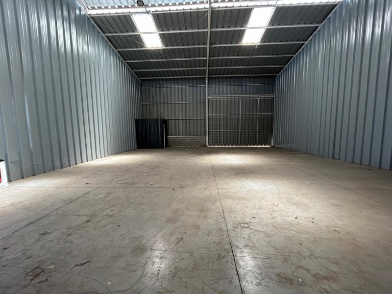 Arriendo Galpon 180 M2 - la Pintana