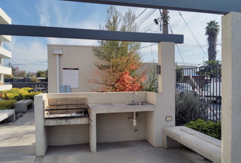 Vendo Departamento Semi-Nuevo en Avenida España, Curicó