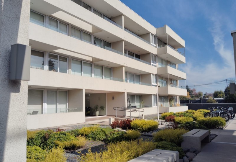 Vendo Departamento Semi-Nuevo en Avenida España, Curicó