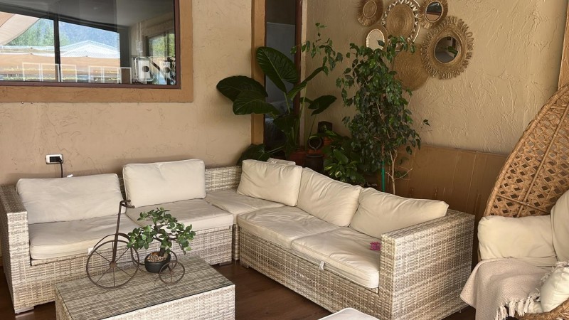 Hermosa Casa Con Amplio Sitio Rodeado de Área Verde