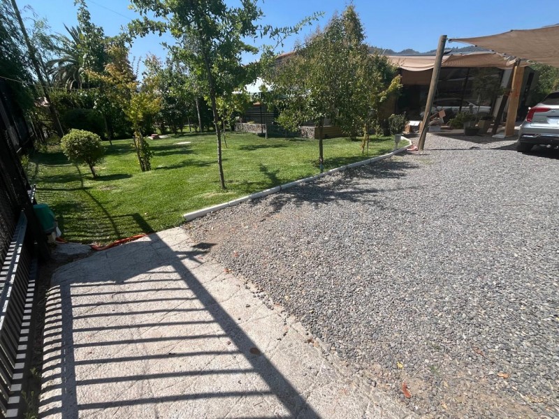 Hermosa Casa Con Amplio Sitio Rodeado de Área Verde