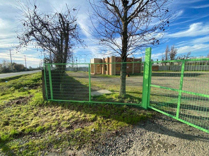 Propiedad Con Oficinas de 100 M2 y Bodega de 306 M2.