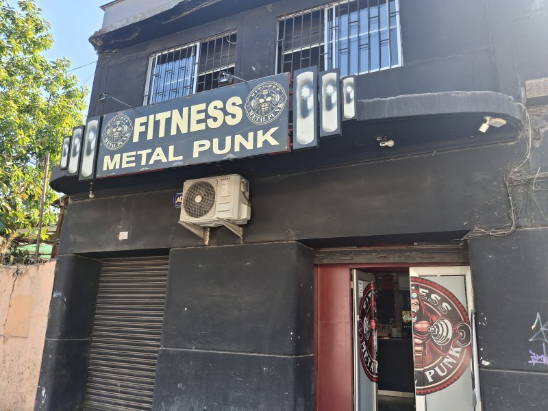 Derecho A Llave de Gimnasio en Funcionamiento