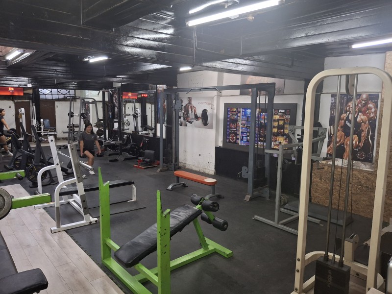 Derecho A Llave de Gimnasio en Funcionamiento