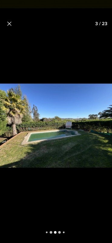 Gran Cabaña Con Piscina, Terraza y Muchos Árboles y Pájaros