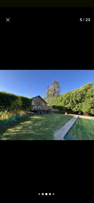 Gran Cabaña Con Piscina, Terraza y Muchos Árboles y Pájaros