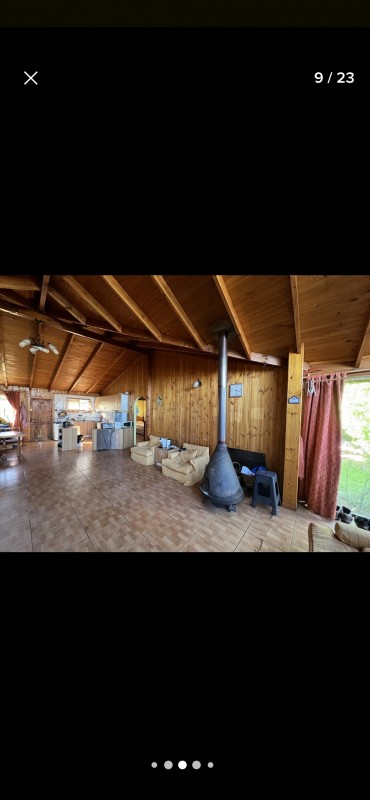 Gran Cabaña Con Piscina, Terraza y Muchos Árboles y Pájaros