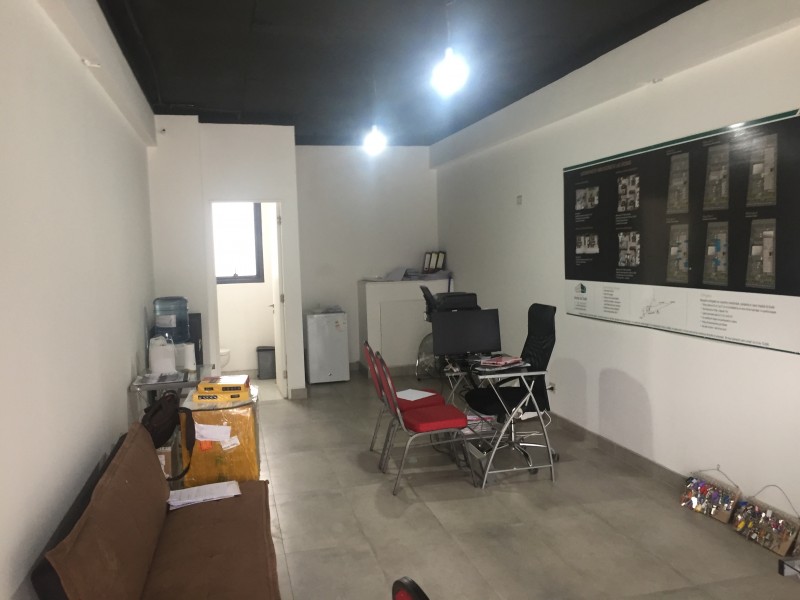 Oficina / Consulta Profesional Con Vista A Av. Peñafiel