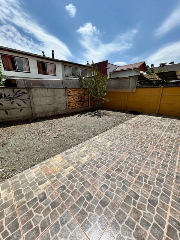 Se Arrienda Casa en Sector Residencial Maria del Valle