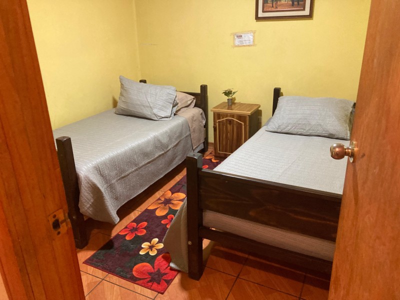 Oportunidad de Inversión: Hostal Totalmente Equipado