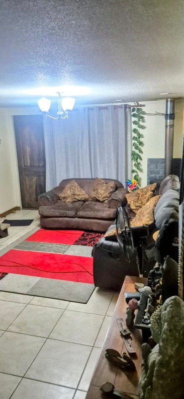 Se Vende Casa en Floresta 3, Hualpe, Excelente Ubicación