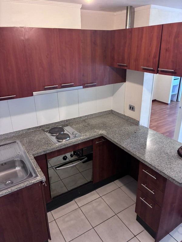 Arriendo Departamento Con Bodega. Metro Vicente Valdes