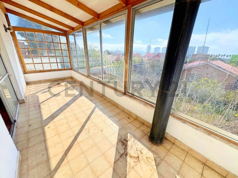Amplia Propiedad Con Potencial Comercial - Vende Dueño