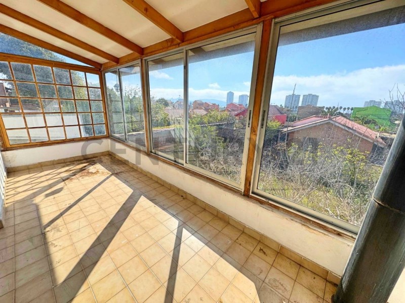 Amplia Propiedad Con Potencial Comercial - Vende Dueño