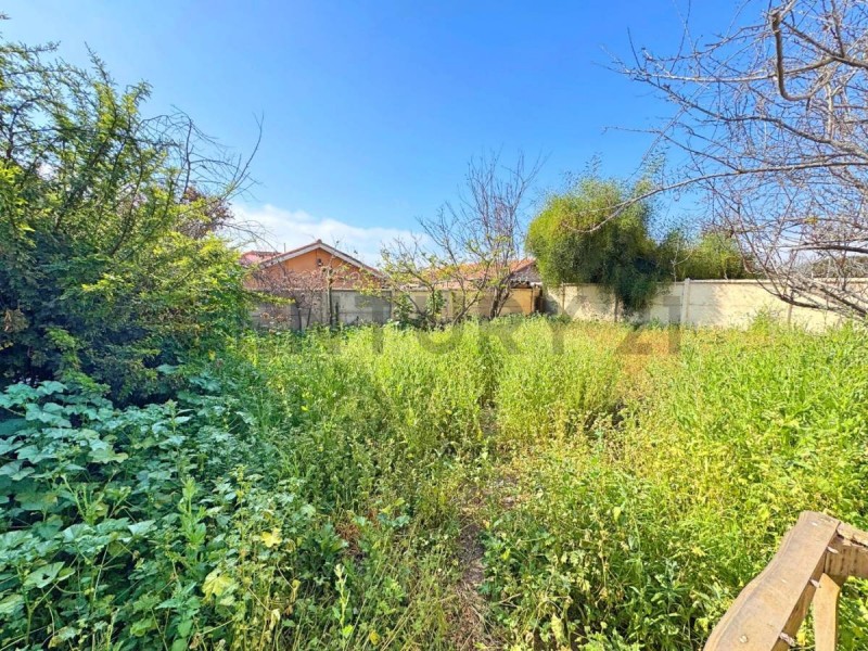 Amplia Propiedad Con Potencial Comercial - Vende Dueño