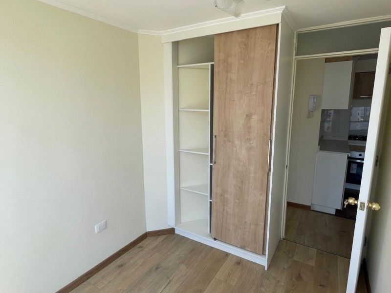 Vendo Departamento, Excelente Ubicación, Av. Iquique N° 3757