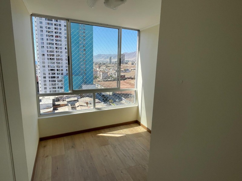 Vendo Departamento, Excelente Ubicación, Av. Iquique N° 3757