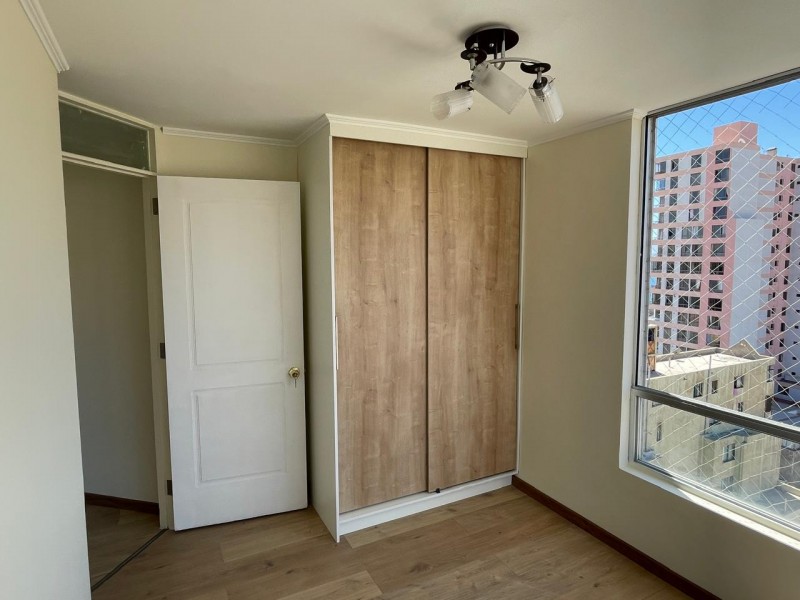 Vendo Departamento, Excelente Ubicación, Av. Iquique N° 3757