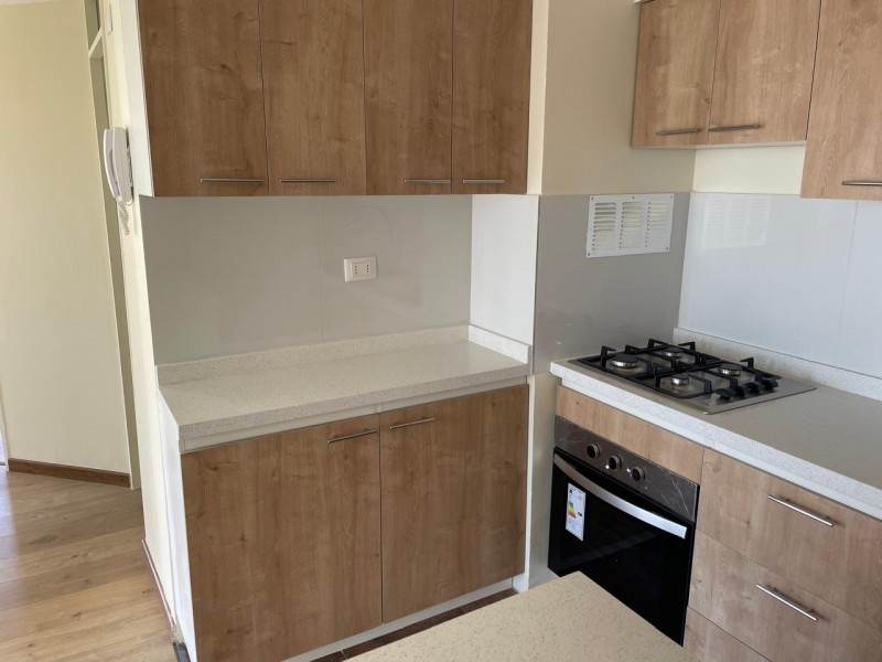 Vendo Departamento, Excelente Ubicación, Av. Iquique N° 3757