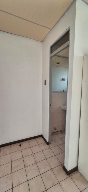 Arriendo Oficina en Centro Medico
