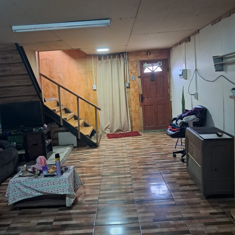 Se Vende Amplia Propiedad, 3 Casas, Punta Arenas