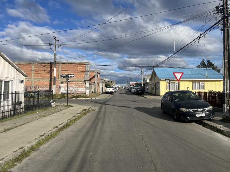 Se Vende Amplia Propiedad, 3 Casas, Punta Arenas