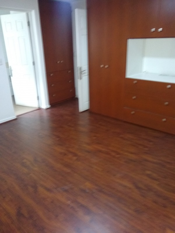Casa en Venta – Calera de Tango Piscina – Quincho