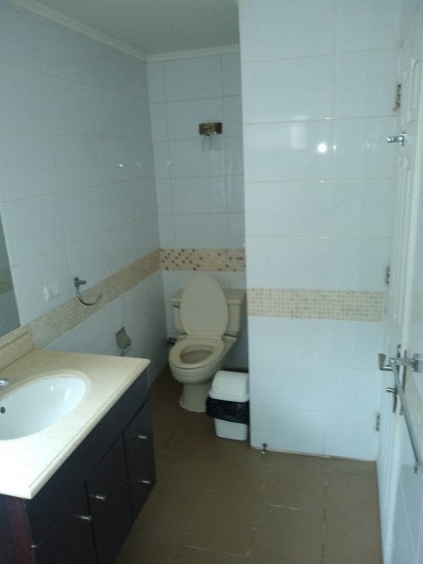 Casa en Venta – Calera de Tango Piscina – Quincho