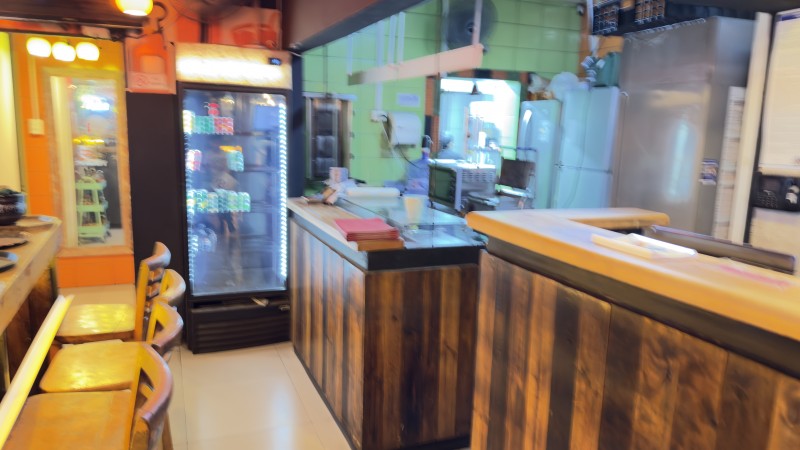 Restaurante Con Patente de Alcohol en la Reina