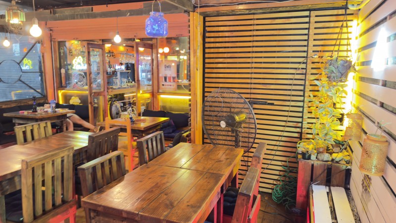 Restaurante Con Patente de Alcohol en la Reina