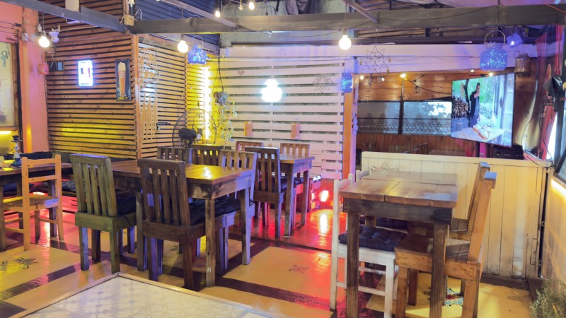 Restaurante Con Patente de Alcohol en la Reina