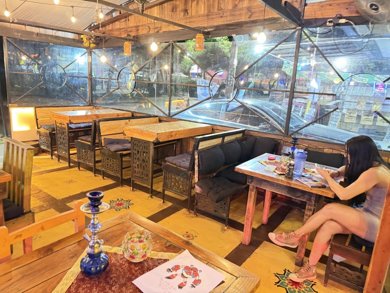 Restaurante Con Patente de Alcohol en la Reina