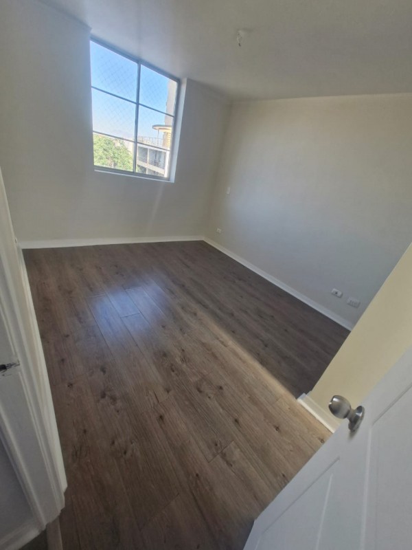 Venta de Departamento de 3 Dormitorios y 2 Baños
