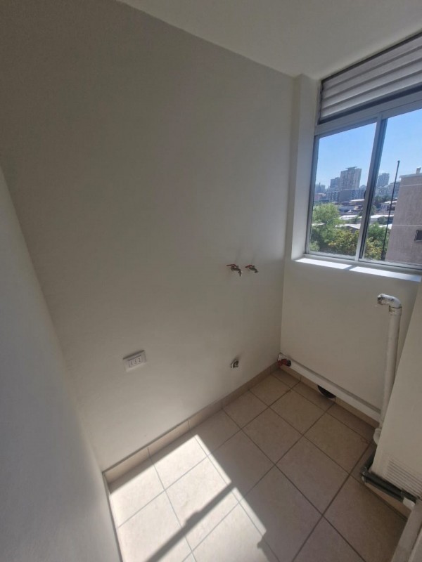 Venta de Departamento de 3 Dormitorios y 2 Baños