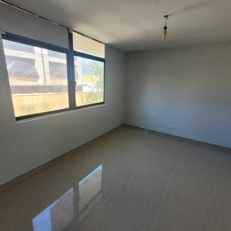 Arriendo Iluminado y Amplio Duplex.