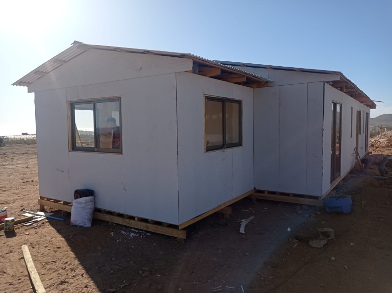 Parcela 5.000 Mt2, Con Casa 103 Mt2, Vista Al Mar.