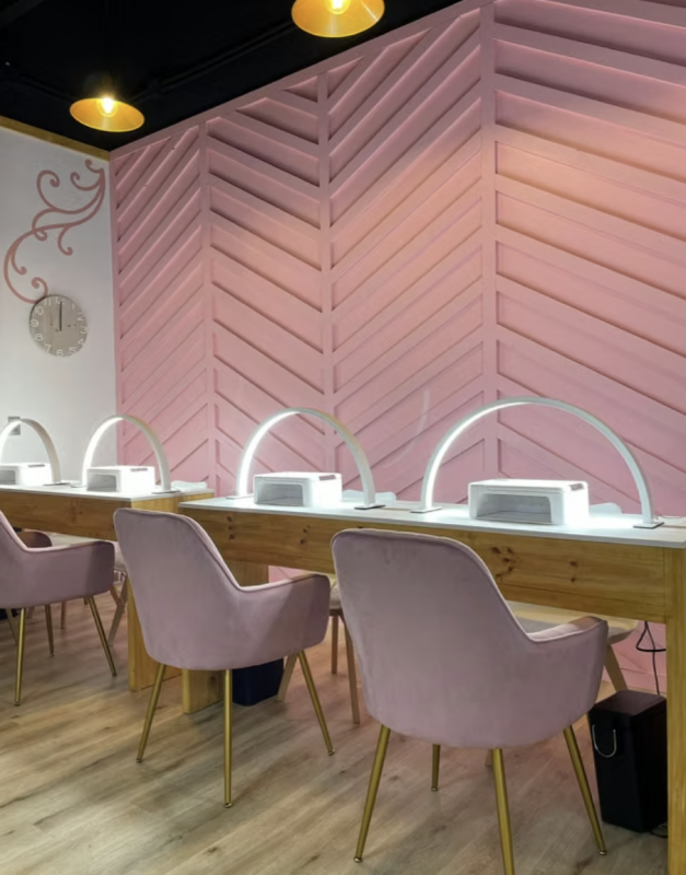 Derecho A Llave Salón de Belleza en Funcionamiento