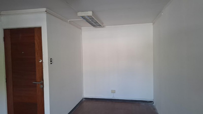 Arriendo Oficina Recién Remodelada