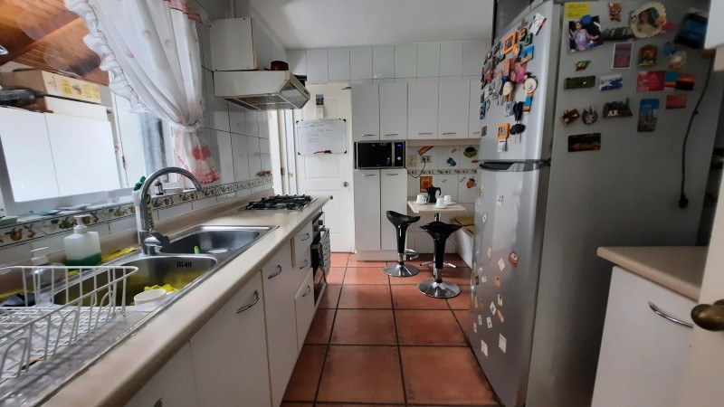 Casa 4 Dormitorios, 4 Baños, 2 Estacionamientos, Dueño