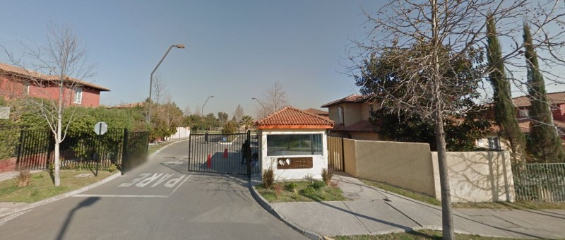Casa 4 Dormitorios, 4 Baños, 2 Estacionamientos, Dueño