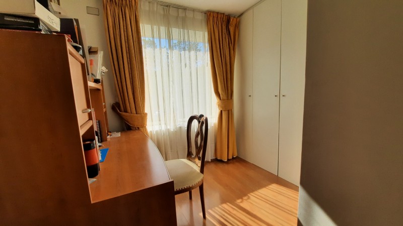 Casa 4 Dormitorios, 4 Baños, 2 Estacionamientos, Dueño