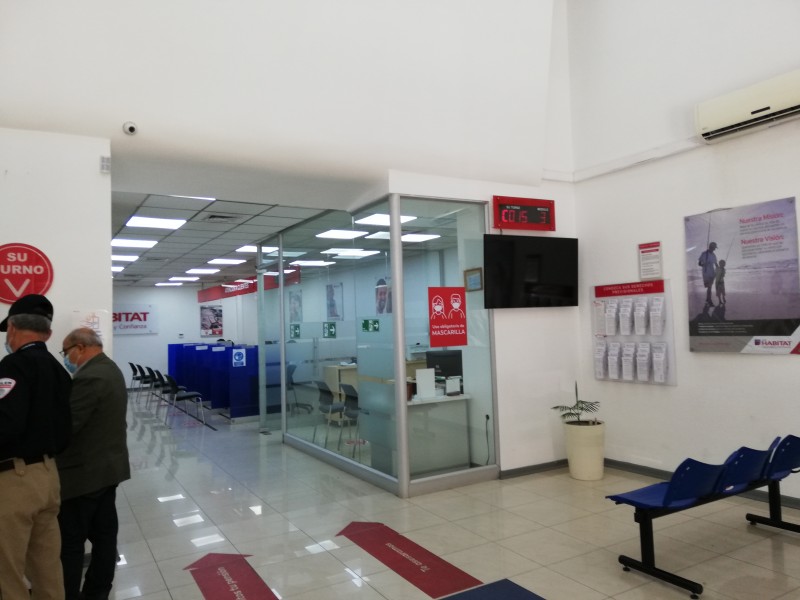 A Pasos Plaza Armas