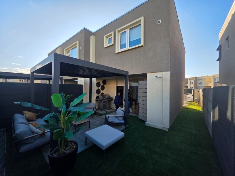 Casa Nueva en Arriendo en los Ángeles | 3D + 3B
