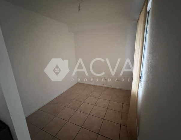 Dueño Vende Casa Dos Pisos Pareada en Condominio Monte Verde