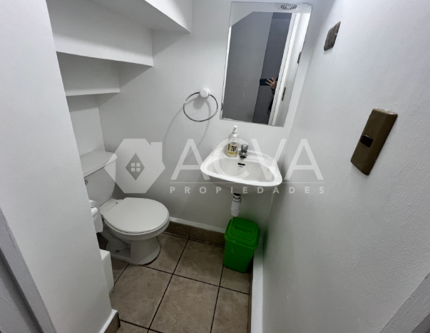 Dueño Vende Casa Dos Pisos Pareada en Condominio Monte Verde
