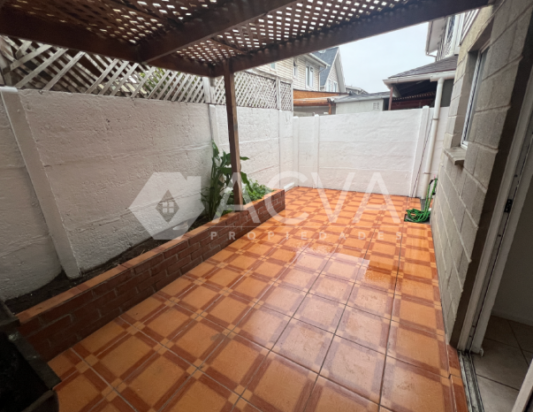 Dueño Vende Casa Dos Pisos Pareada en Condominio Monte Verde