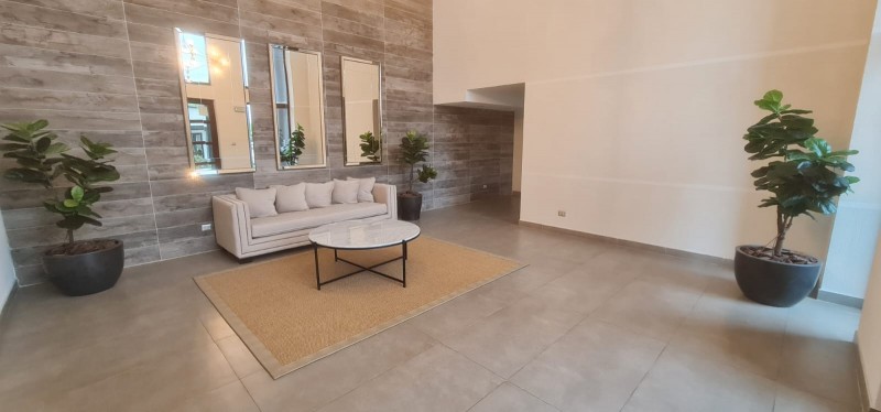 Arriendo Edificio Cataluña Depto. 2D2B + 2 Estac.