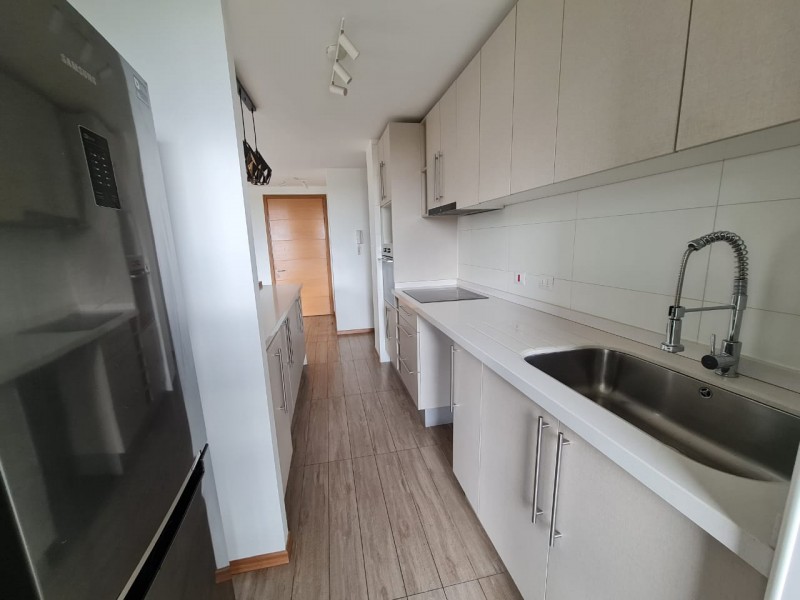 Arriendo Edificio Cataluña Depto. 2D2B + 2 Estac.